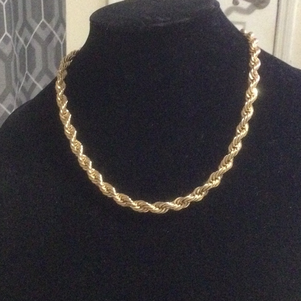 Elegant Gold Rope Chain Necklace